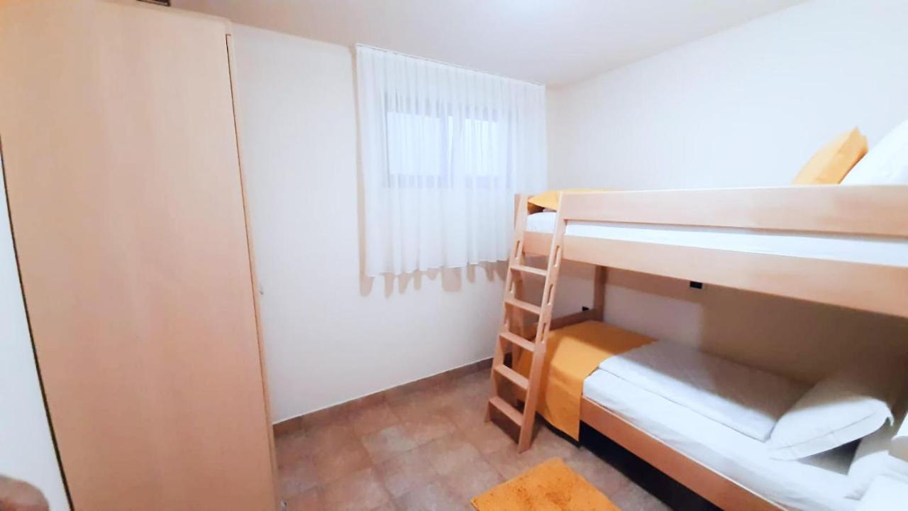 Relax Vila Kampel Копер Екстериор снимка